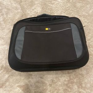 Case Logic laptop carrier